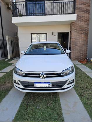 VOLKSWAGEN VIRTUS 1.0 200 TSI HIGHLINE AUTOMÁTICO